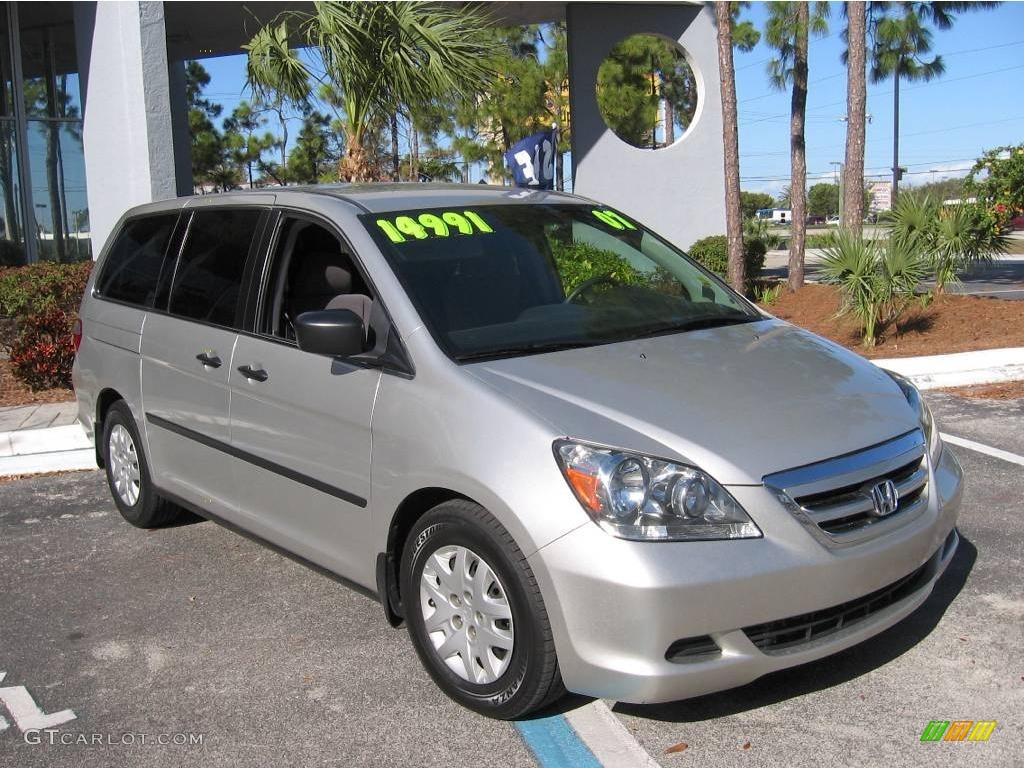 Silver Pearl Metallic Honda Odyssey