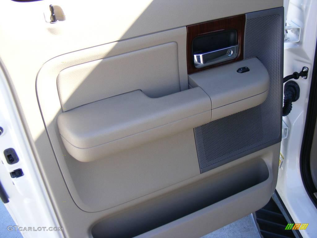 2007 F150 Lariat SuperCrew - White Sand Tri-Coat / Tan photo #32