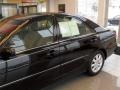 Black - Camry XLE Photo No. 8