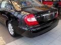 Black - Camry XLE Photo No. 9