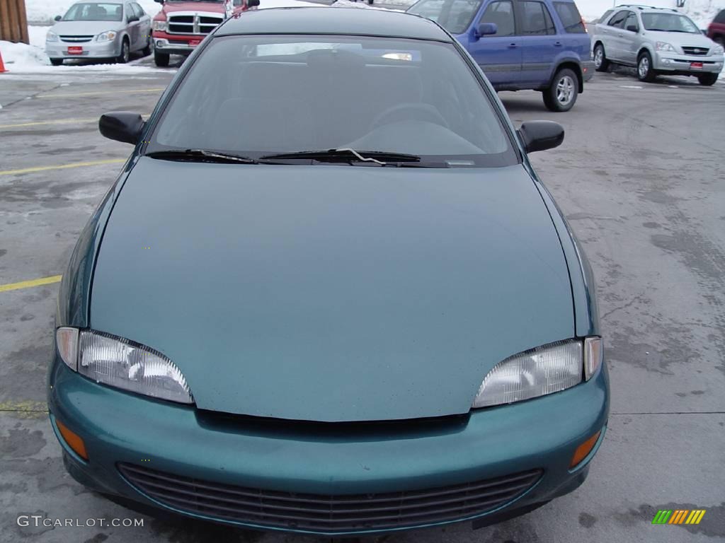 1997 Cavalier LS Sedan - Green Metallic / Graphite photo #5