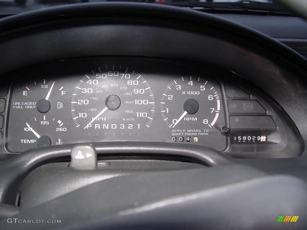 1997 Cavalier LS Sedan - Green Metallic / Graphite photo #9