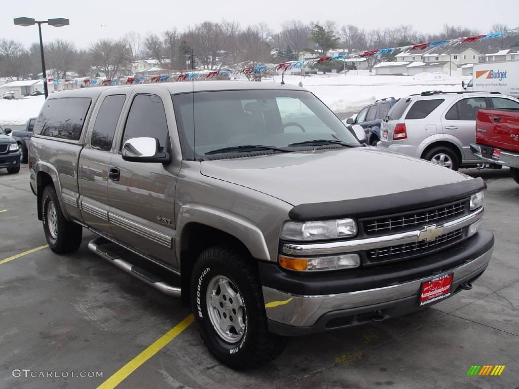 2002 Silverado 1500 LT Extended Cab 4x4 - Light Pewter Metallic / Graphite Gray photo #2