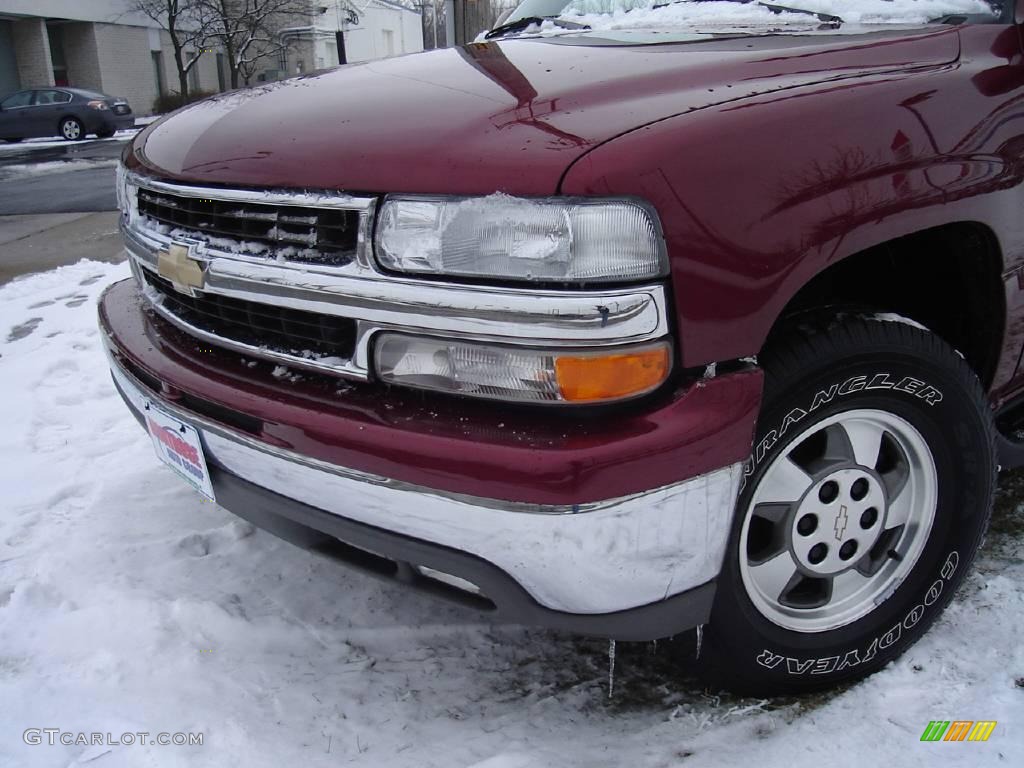 2003 Suburban 1500 LT - Redfire Metallic / Gray/Dark Charcoal photo #9
