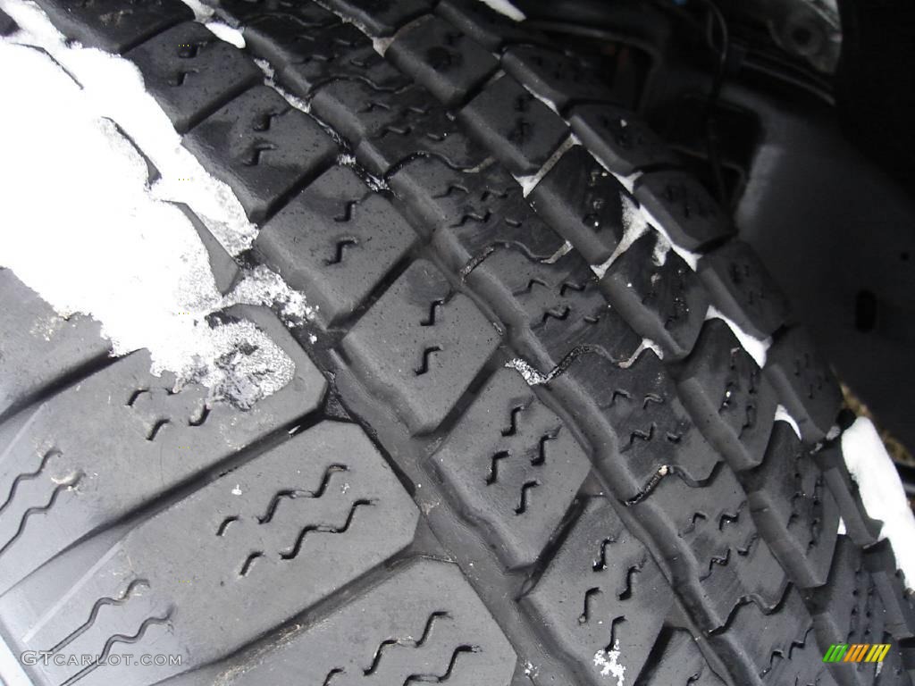 2003 Suburban 1500 LT - Redfire Metallic / Gray/Dark Charcoal photo #10