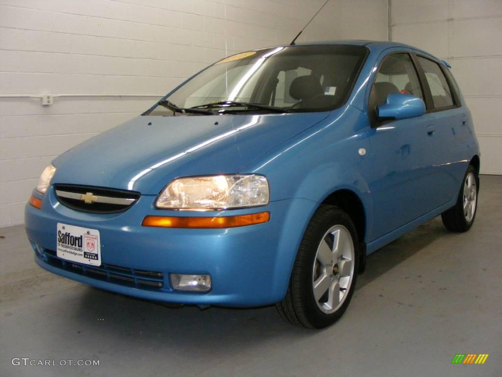 2006 Aveo LT Hatchback - Bright Blue / Charcoal photo #1