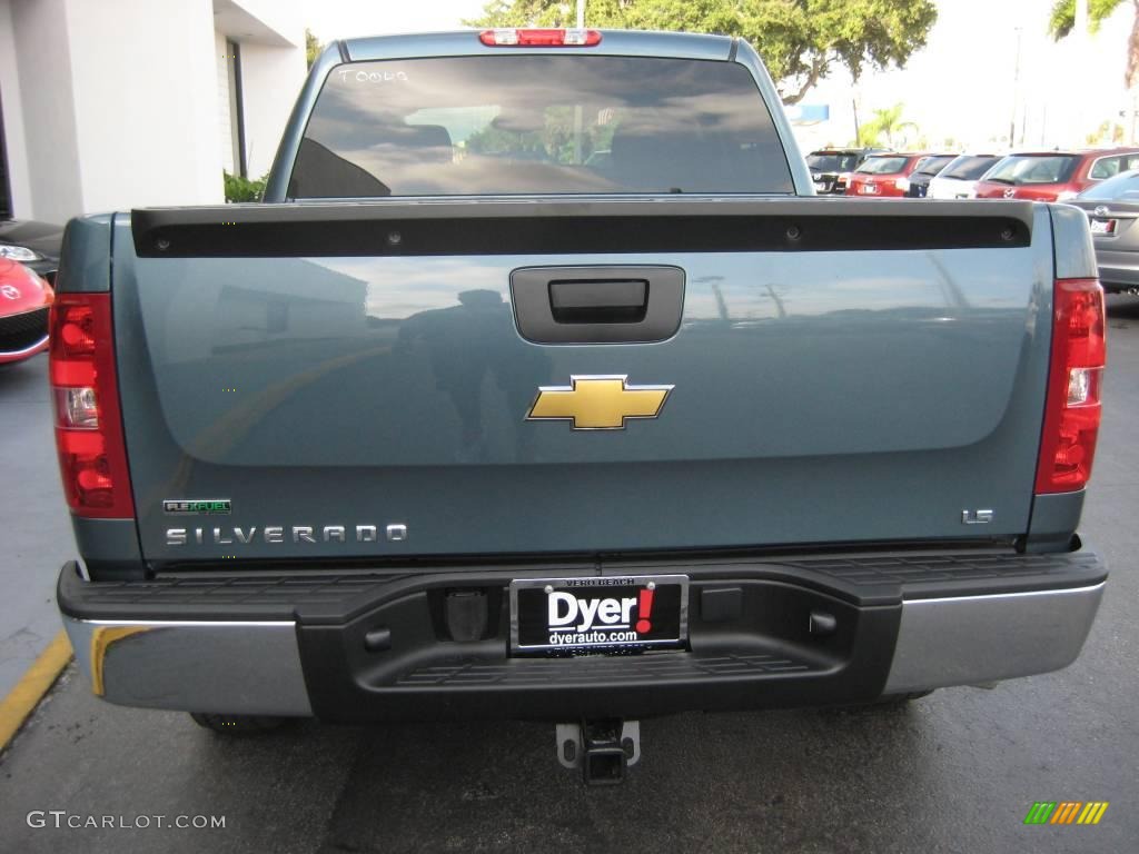 2010 Silverado 1500 LS Crew Cab - Blue Granite Metallic / Dark Titanium photo #5