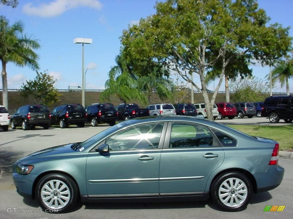 2005 S40 2.4i - Mistral Green Metallic / Taupe/Light Taupe photo #6