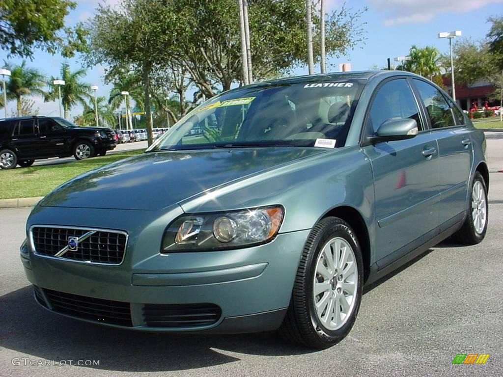 2005 S40 2.4i - Mistral Green Metallic / Taupe/Light Taupe photo #7
