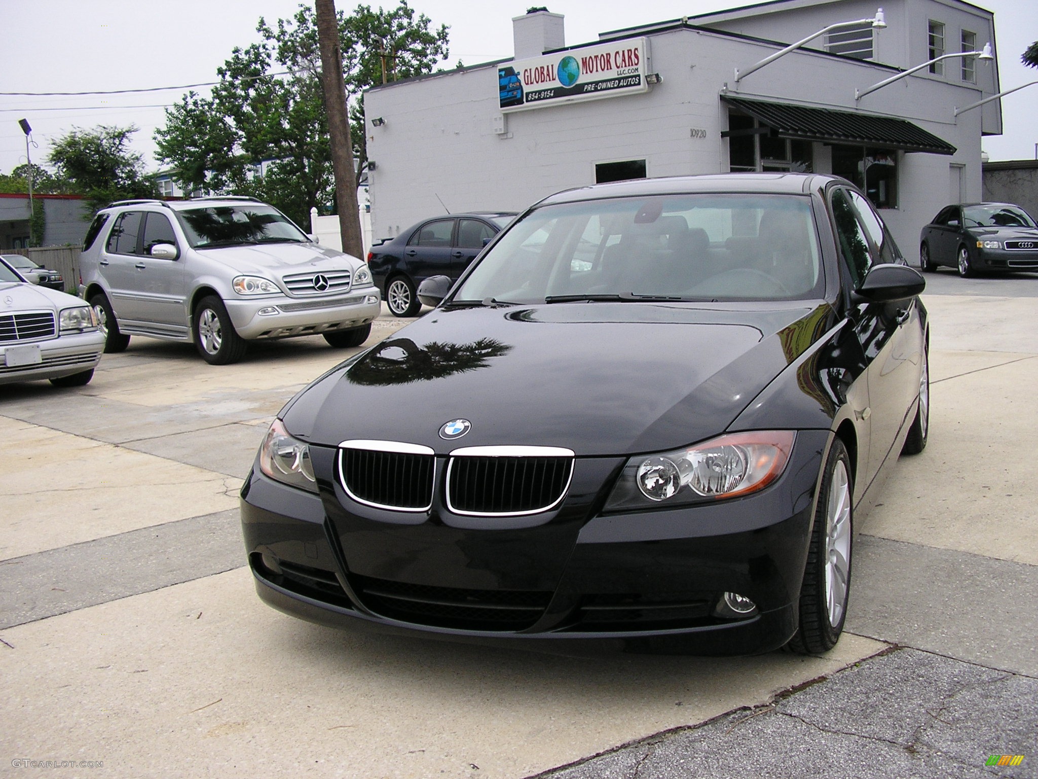 2006 3 Series 325xi Sedan - Jet Black / Black photo #8