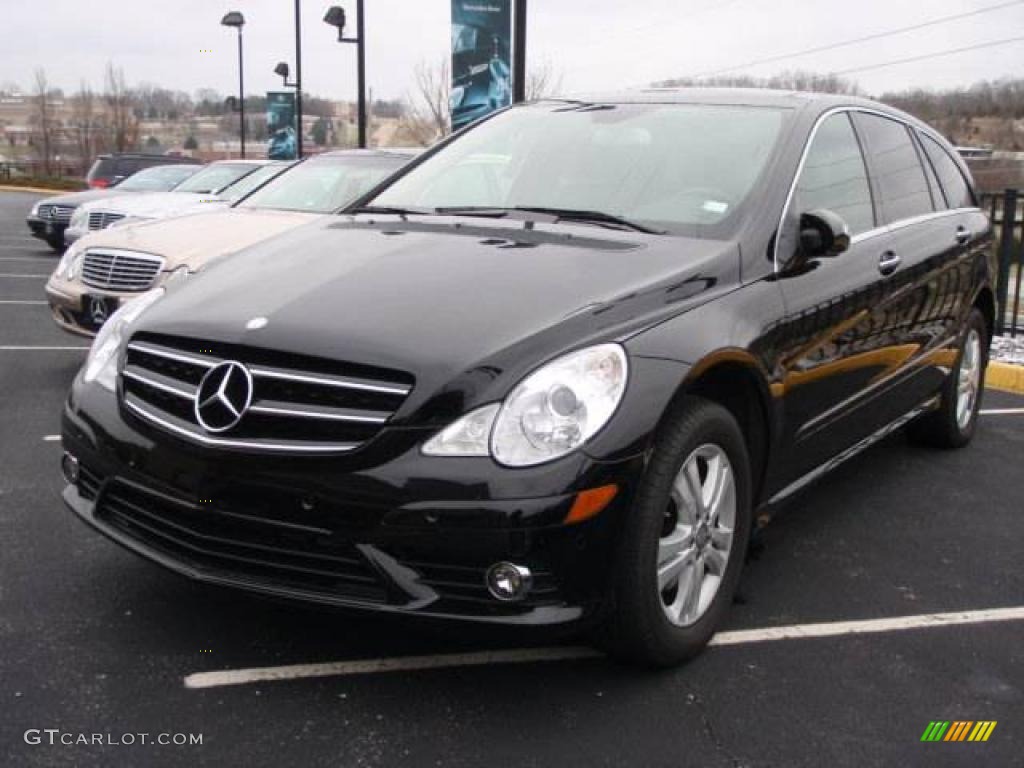 2009 R 350 4Matic - Black / Black photo #1