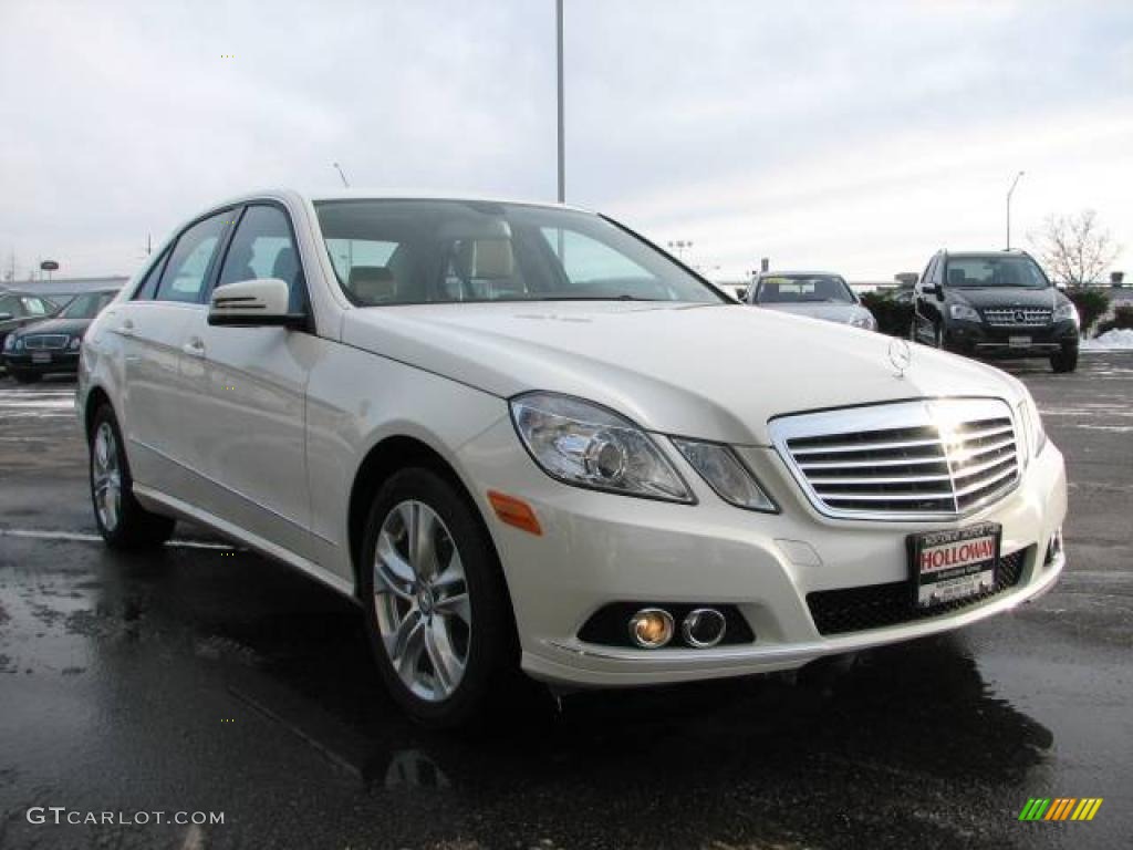 2010 E 350 4Matic Sedan - Arctic White / Almond Beige photo #2