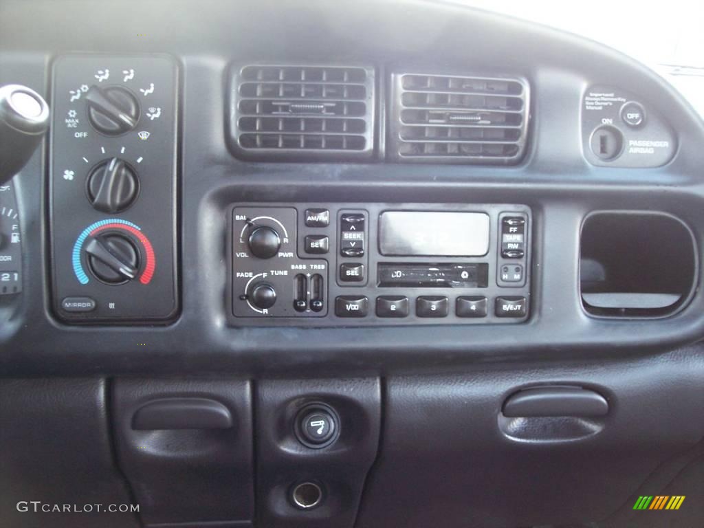 2000 Ram 1500 Sport Regular Cab - Forest Green Pearlcoat / Mist Gray photo #56