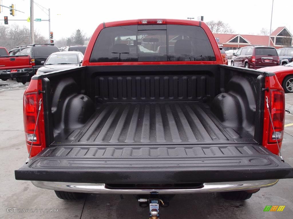 2003 Ram 1500 SLT Quad Cab 4x4 - Flame Red / Dark Slate Gray photo #23