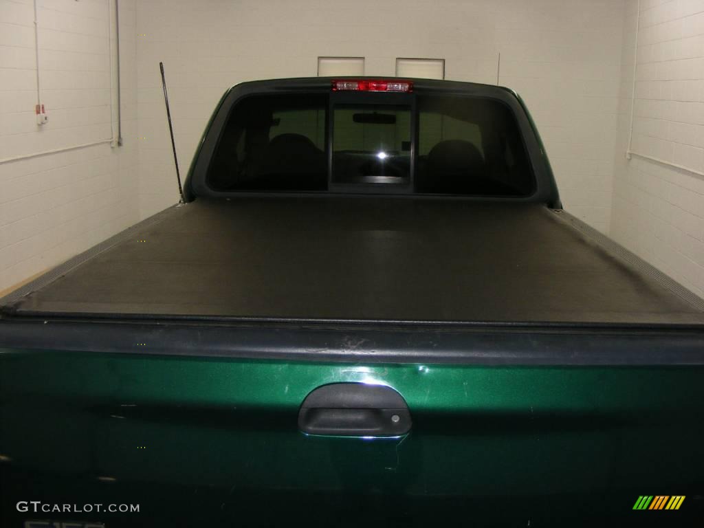 2000 F150 XLT Extended Cab 4x4 - Amazon Green Metallic / Medium Graphite photo #22