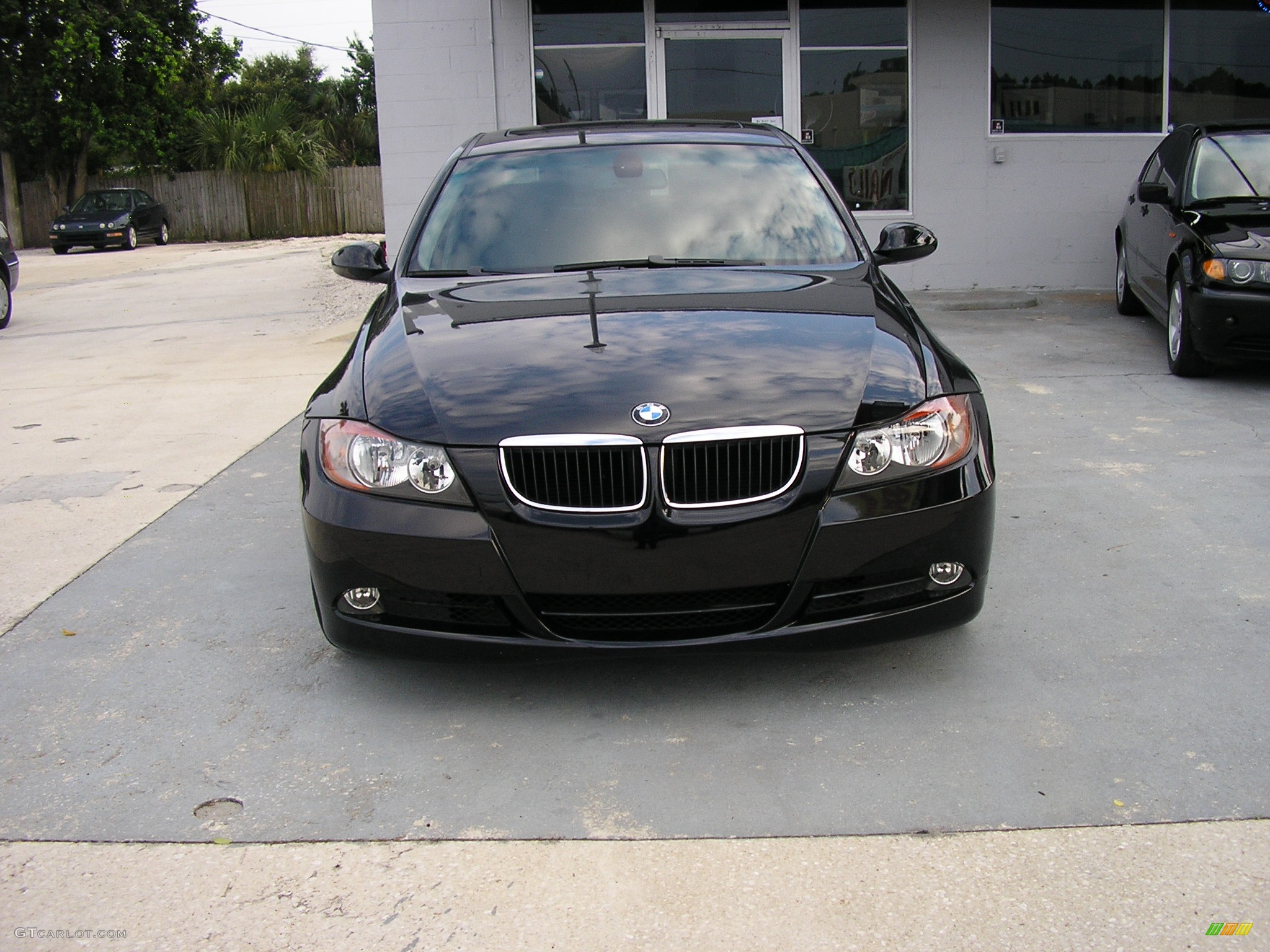 2006 3 Series 325i Sedan - Jet Black / Black photo #2