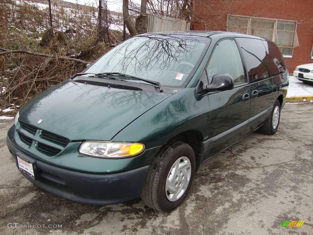 1996 Grand Caravan SE - Deep Hunter Green Pearl / Gray photo #1