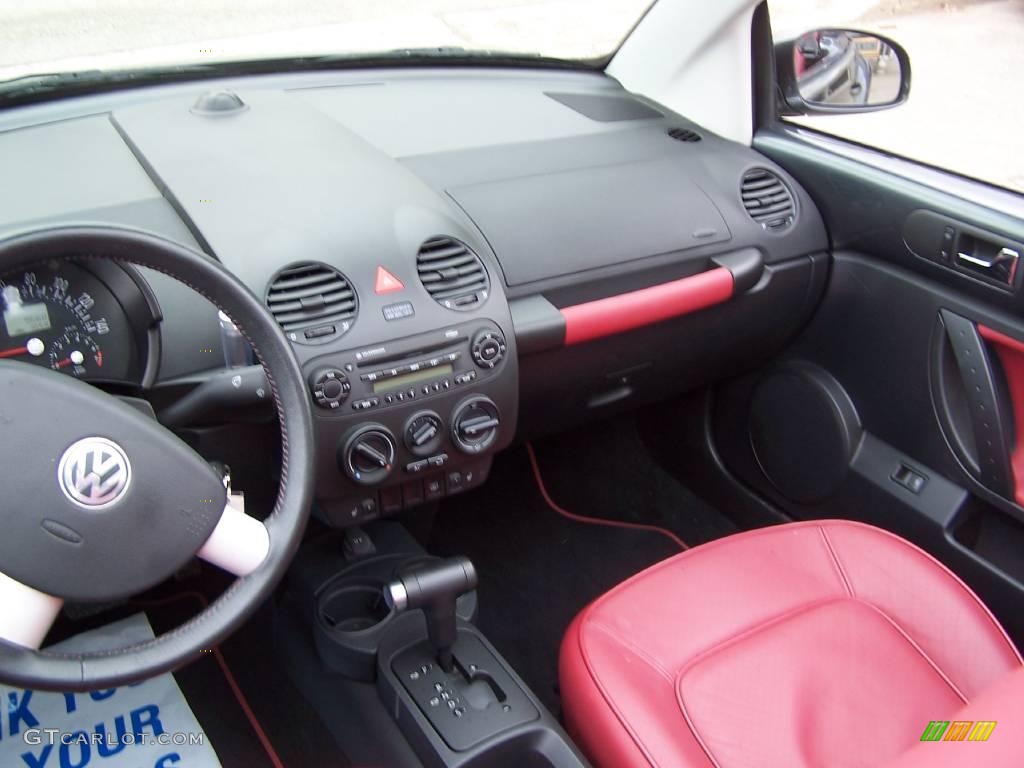 2005 New Beetle Dark Flint Edition Convertible - Dark Flint Metallic / Bordeaux Red photo #17