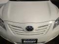 Super White - Camry LE Photo No. 15