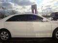 Super White - Camry LE Photo No. 21