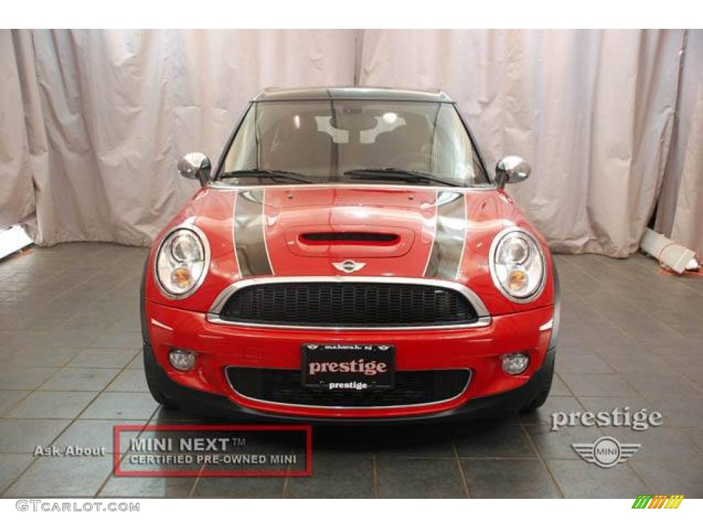 2009 Cooper S Clubman - Chili Red / Black/Rooster Red photo #2