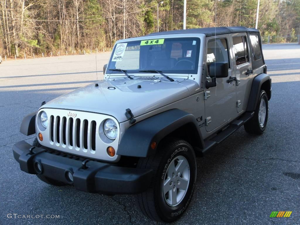 Bright Silver Metallic Jeep Wrangler Unlimited