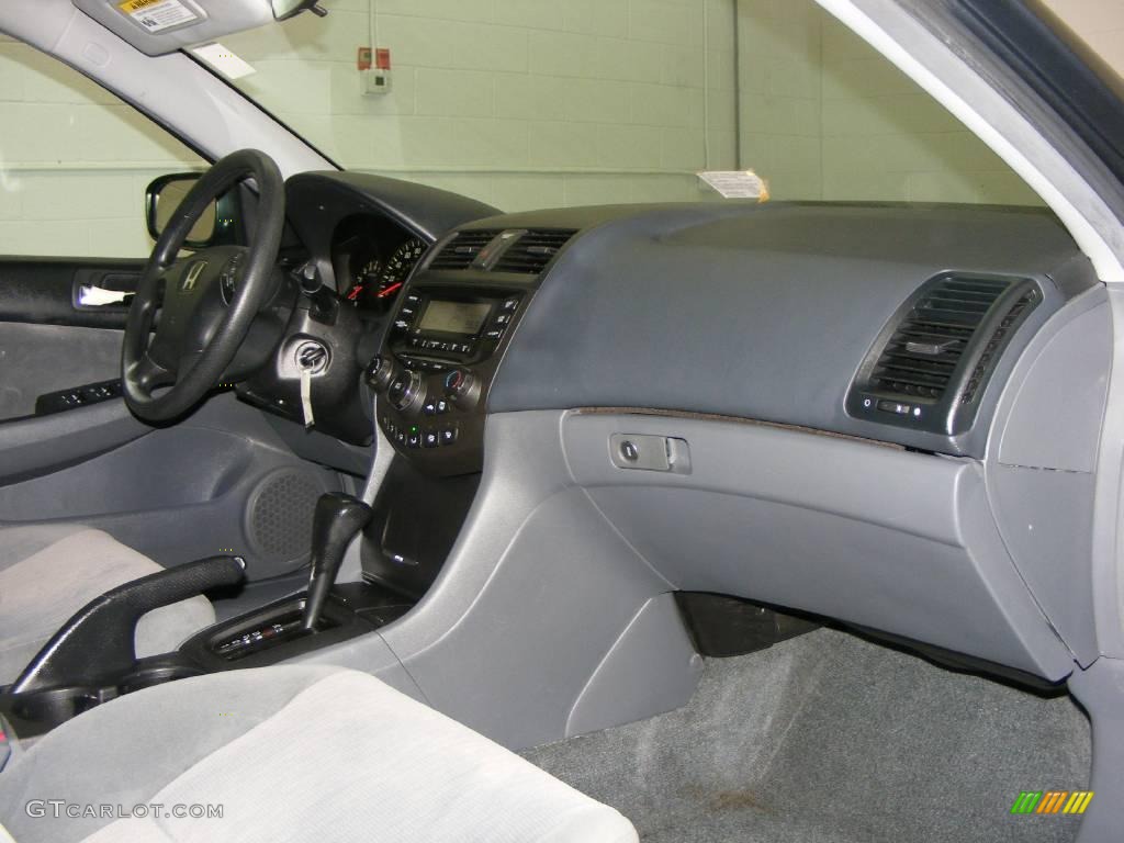 2005 Accord LX Sedan - Graphite Pearl / Gray photo #16