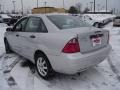 2005 CD Silver Metallic Ford Focus ZX4 SE Sedan  photo #3