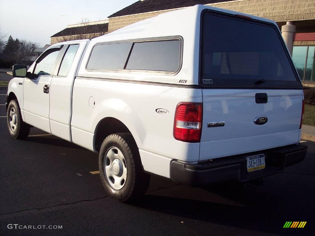 2006 F150 XL SuperCab - Oxford White / Medium Flint photo #6