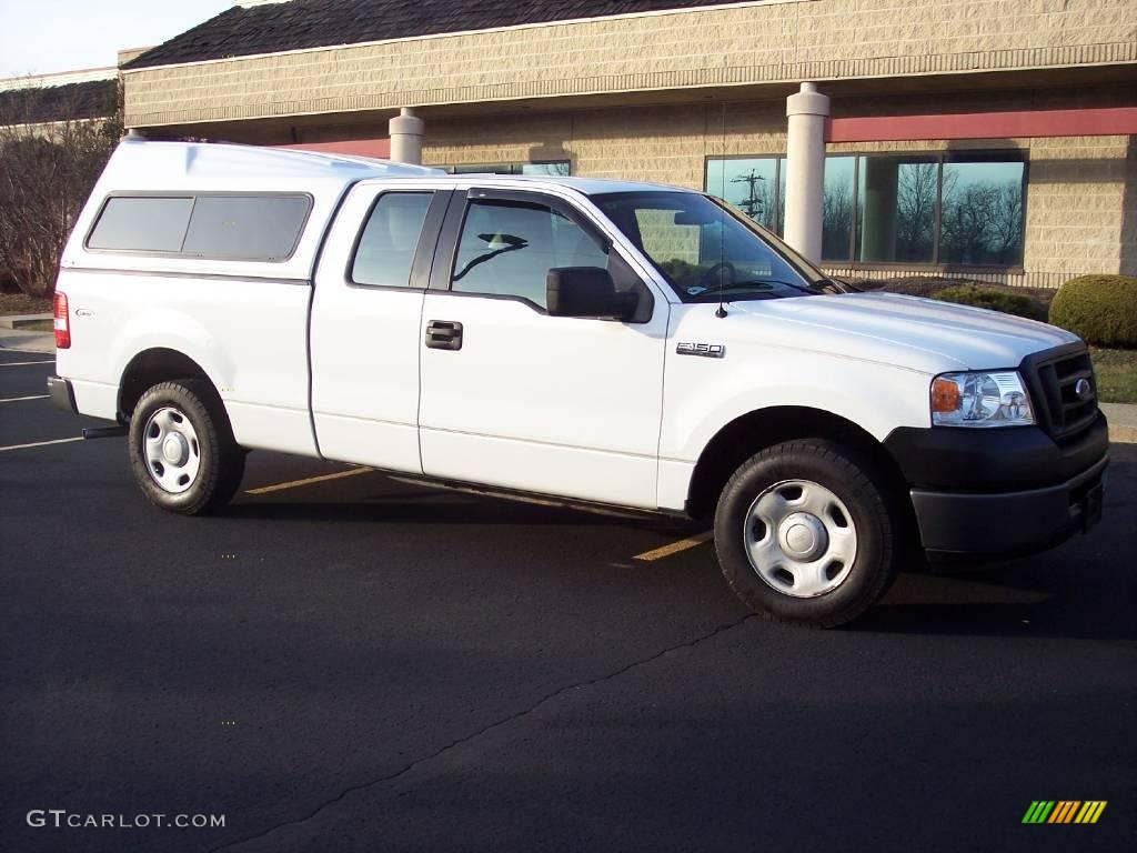 2006 F150 XL SuperCab - Oxford White / Medium Flint photo #13