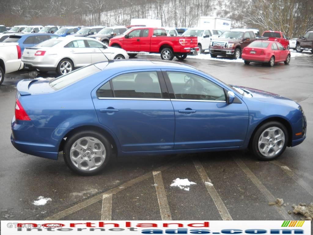 2010 Fusion SE - Sport Blue Metallic / Medium Light Stone photo #5