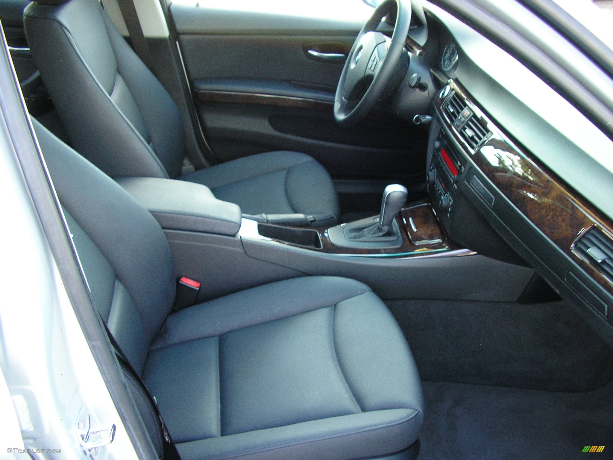 2006 3 Series 325i Sedan - Titanium Silver Metallic / Black photo #12