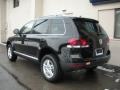 Black Uni - Touareg 2 VR6 Photo No. 4