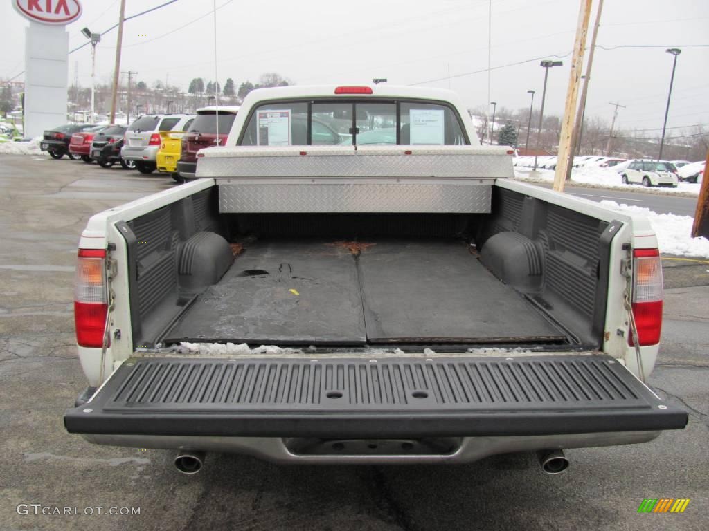 1996 T100 Truck Regular Cab - White / Gray photo #6