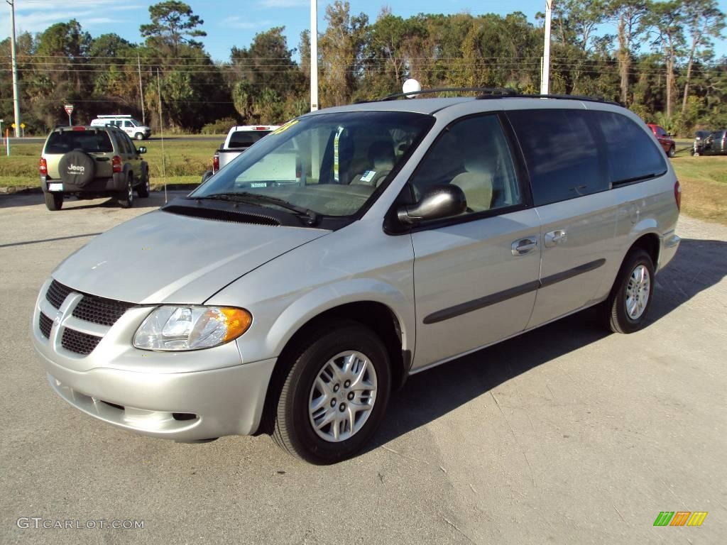 Bright Silver Metallic Dodge Grand Caravan