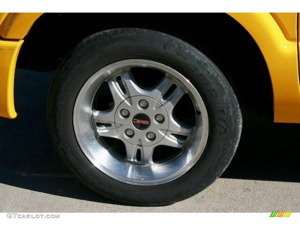 2003 Sonoma SL Extended Cab - Flame Yellow / Medium Gray photo #10