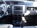 Brilliant Black - Dakota SLT Crew Cab Photo No. 18