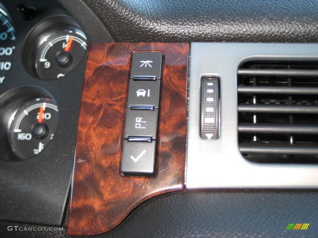 2008 Sierra 1500 Denali Crew Cab AWD - Polar White / Ebony photo #39