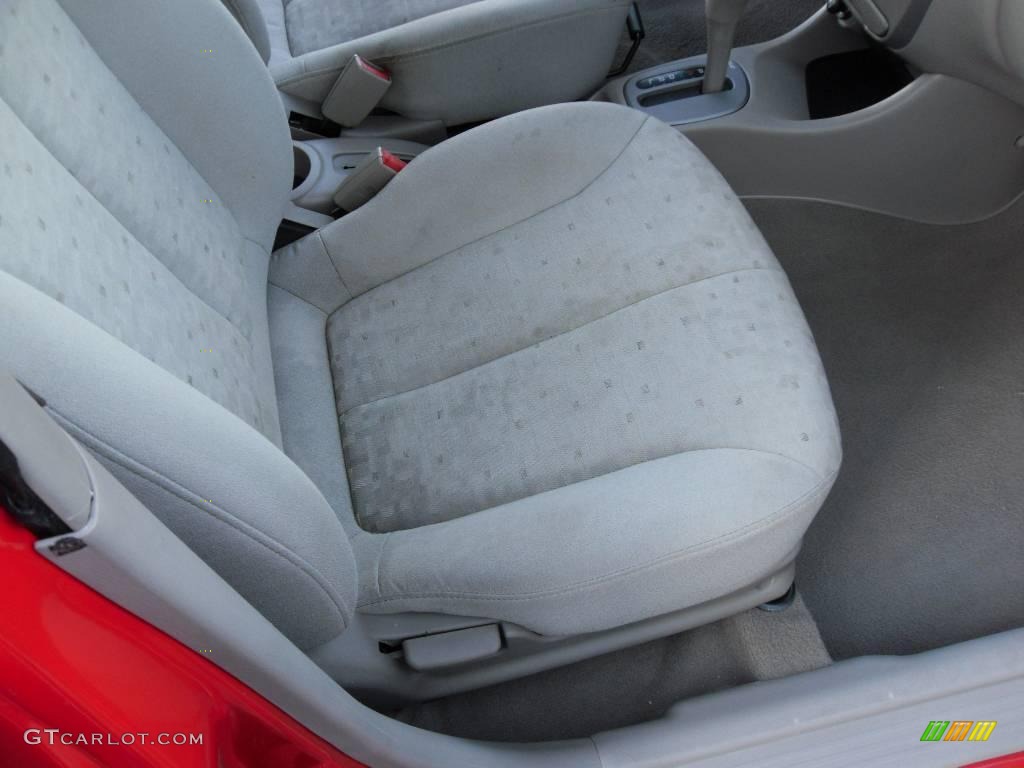 2004 Accent GL Sedan - Retro Red / Gray photo #15