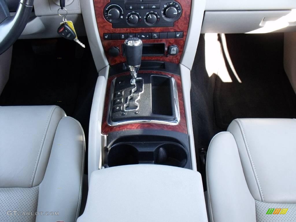 2006 Commander Limited - Black / Dark Slate Gray/Light Graystone photo #24