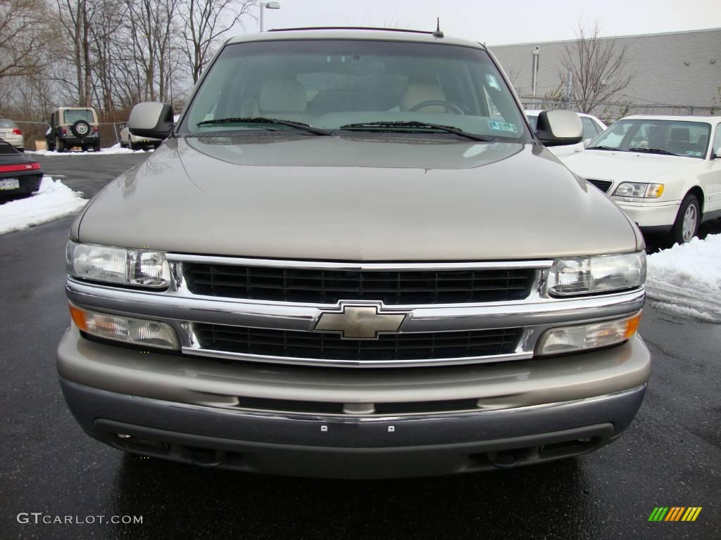 2002 Tahoe LT 4x4 - Light Pewter Metallic / Tan/Neutral photo #3