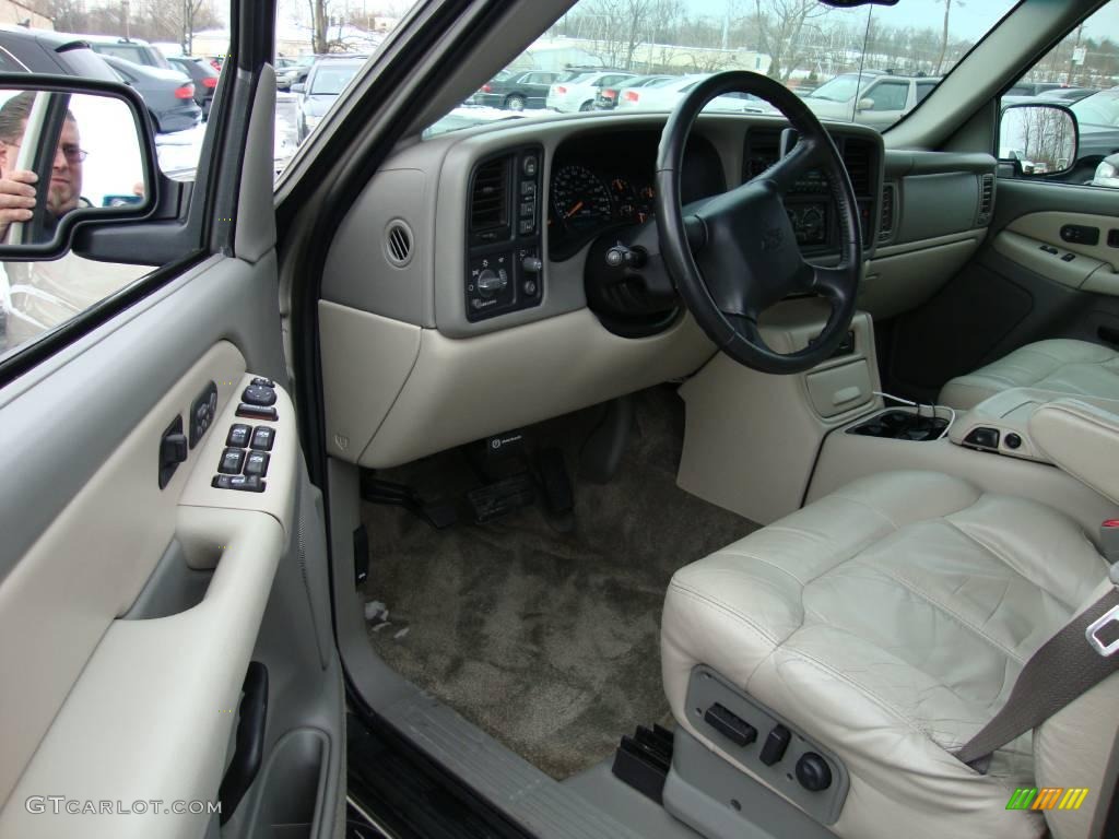 2002 Tahoe LT 4x4 - Light Pewter Metallic / Tan/Neutral photo #12