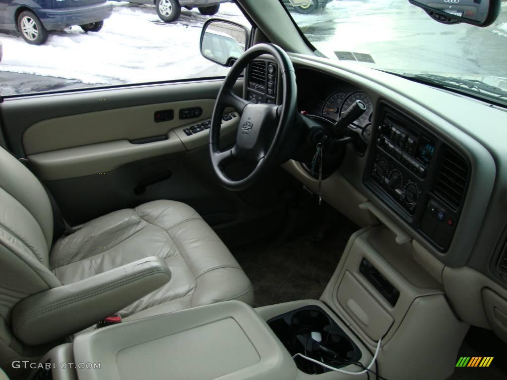 2002 Tahoe LT 4x4 - Light Pewter Metallic / Tan/Neutral photo #18