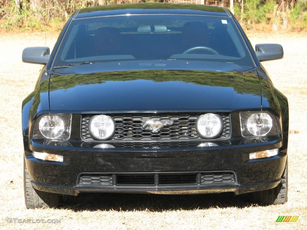 2006 Mustang GT Premium Coupe - Black / Red/Dark Charcoal photo #3