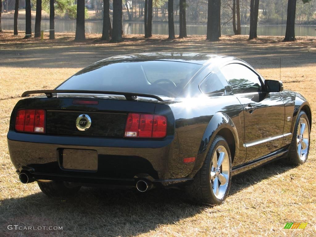 2006 Mustang GT Premium Coupe - Black / Red/Dark Charcoal photo #6