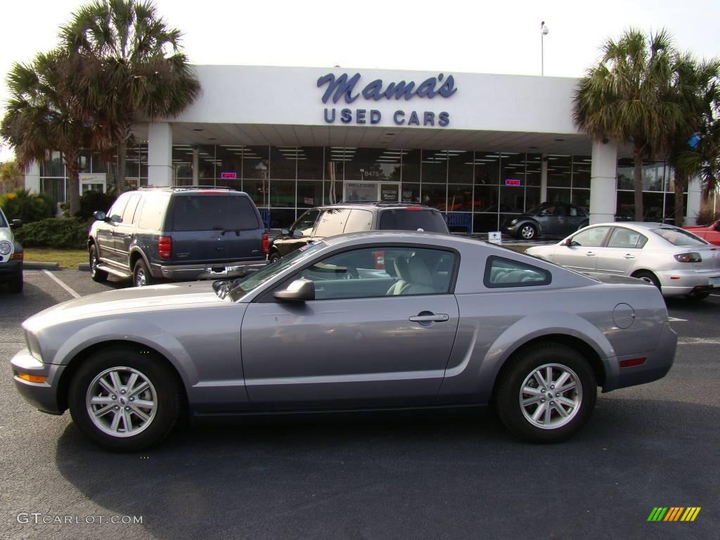 2006 Mustang V6 Deluxe Coupe - Tungsten Grey Metallic / Light Graphite photo #1