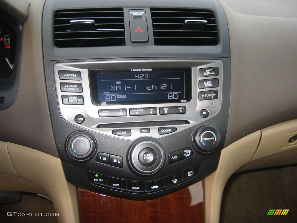 2007 Accord EX-L V6 Sedan - Taffeta White / Ivory photo #13