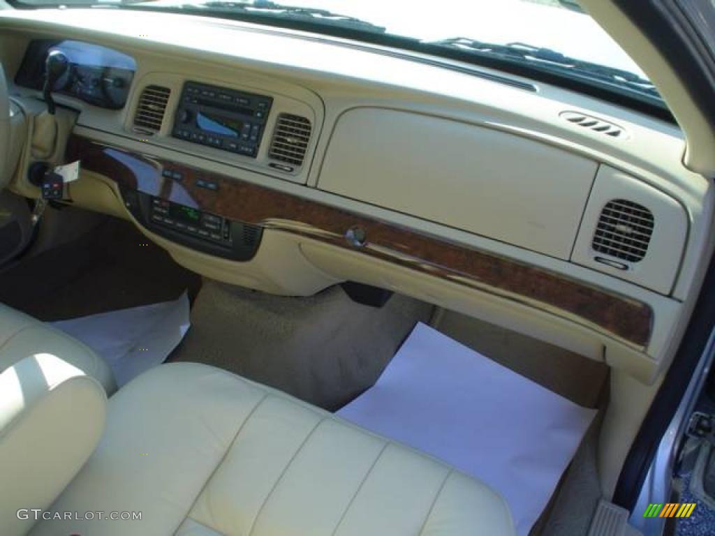 2009 Grand Marquis LS - Silver Birch Metallic / Light Camel photo #18