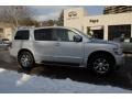 Silver Indulgence - QX 56 4WD Photo No. 8