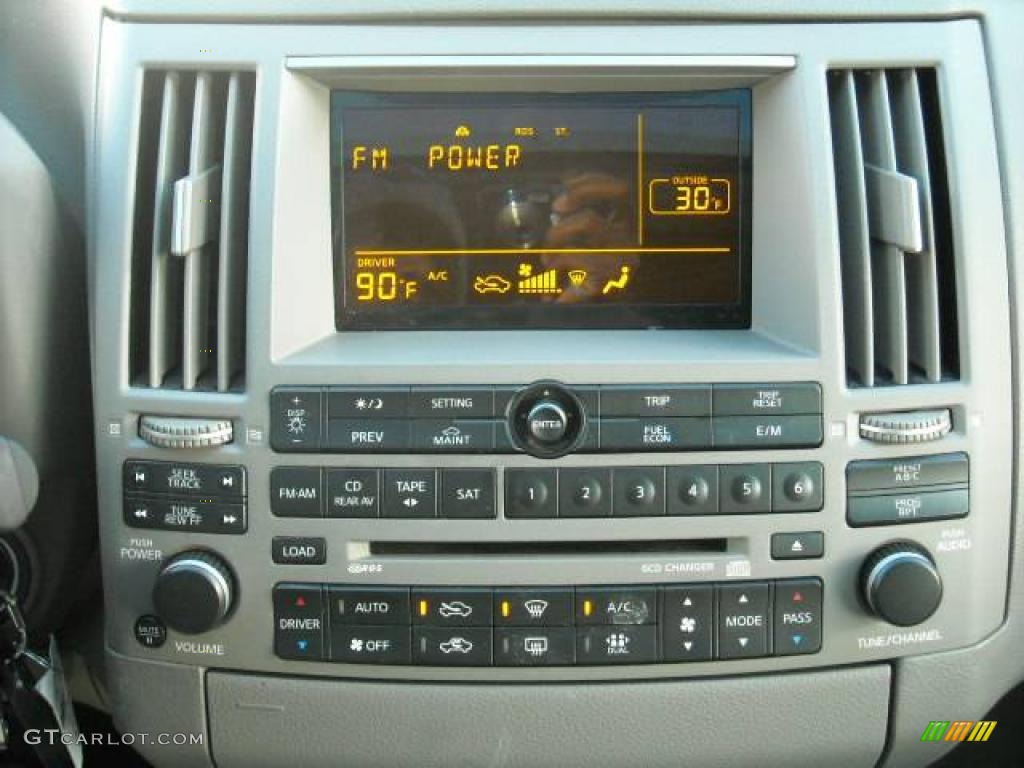 2005 FX 35 AWD - Ivory Pearl White / Willow photo #18